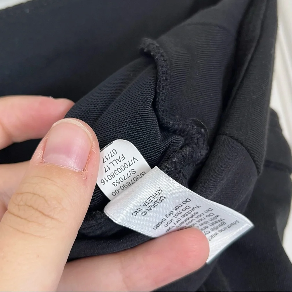 Athleta Black Highline Hybrid Ankle Tight 2.0 - Picture 12 of 12